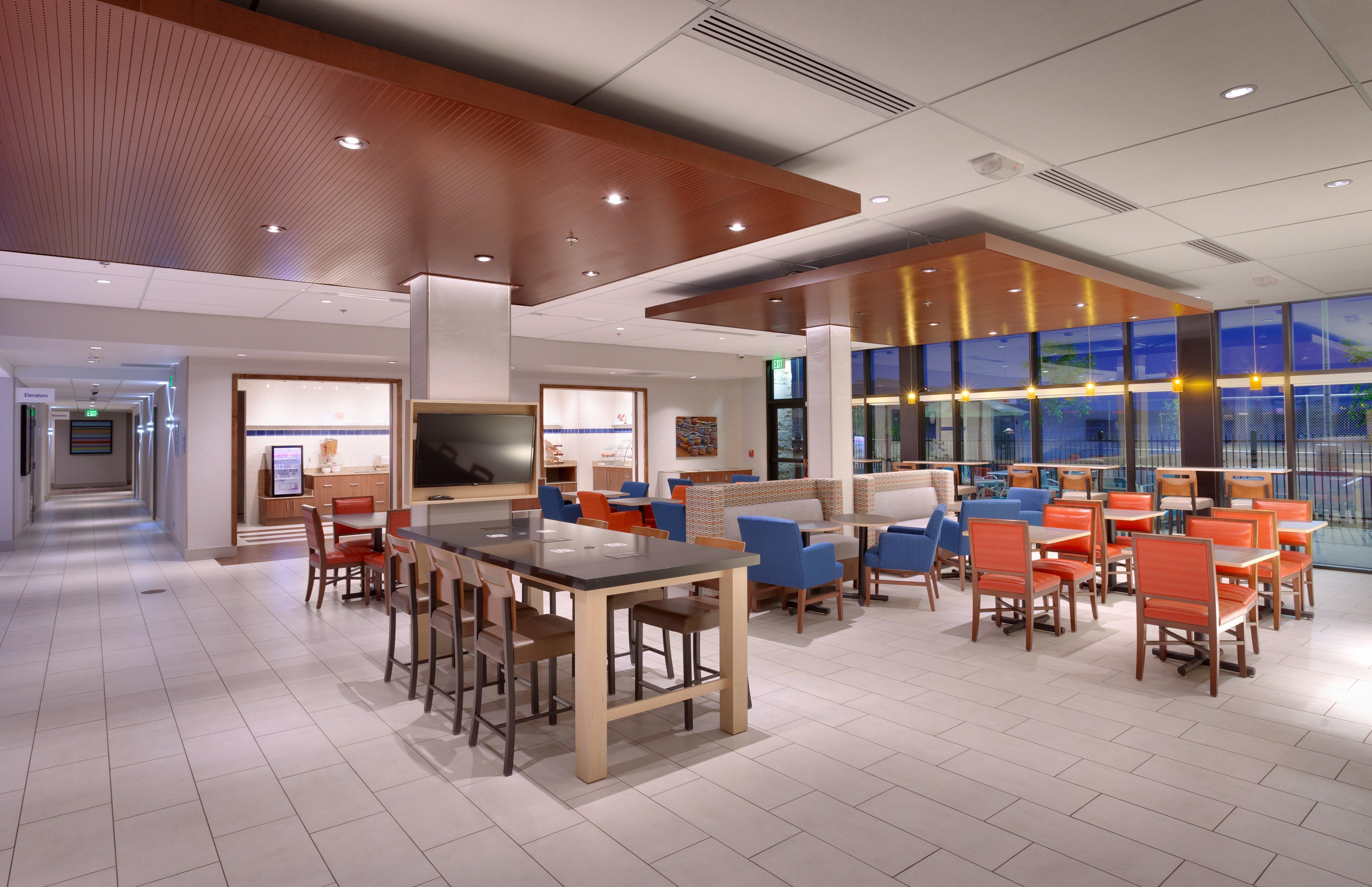 Holiday Inn Express & Suites Phoenix West - Buckeye By Ihg Eksteriør billede
