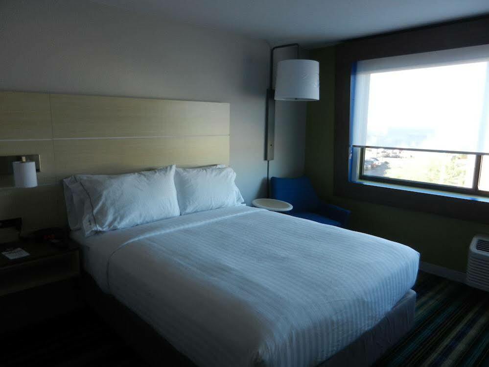 Holiday Inn Express & Suites Phoenix West - Buckeye By Ihg Eksteriør billede